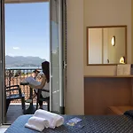 Boston 3* Стреза
