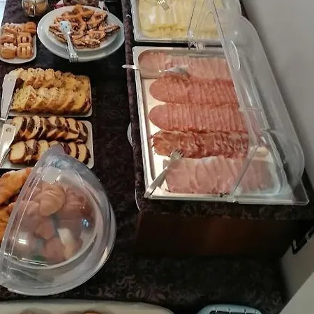 هوتل بوسطن ستريزا